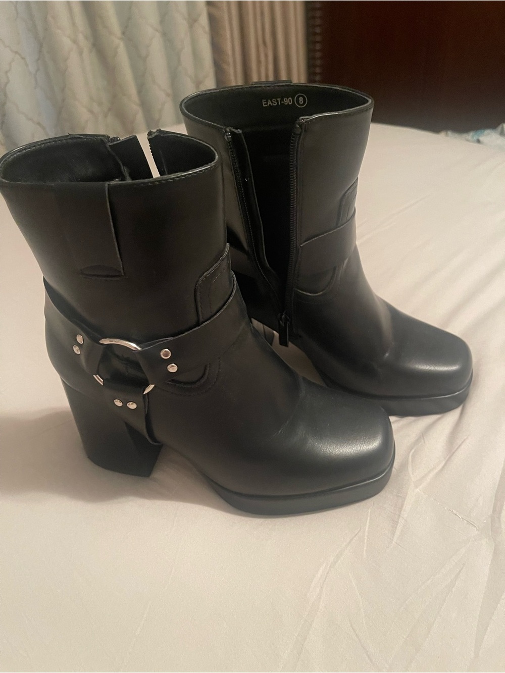 Black Women's Chunky Heel Ankle Boots with Harness Top Moda